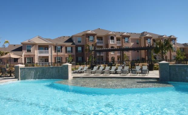 BROADSTONE WALKER COMMONS
