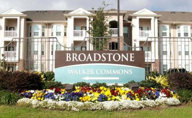 BROADSTONE WALKER COMMONS