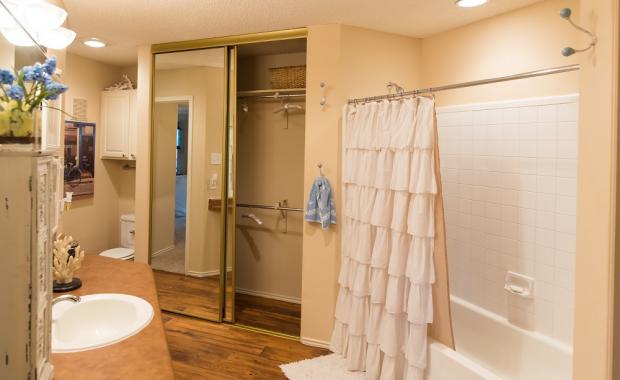 FOUNTAINWOOD APARTMENTS
