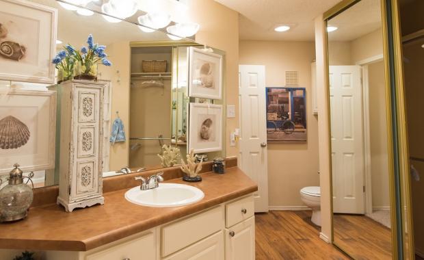 FOUNTAINWOOD APARTMENTS