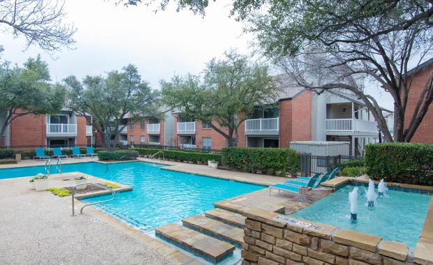 VISTAS AT HACKBERRY CREEK