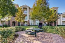BROADSTONE WALKER COMMONS